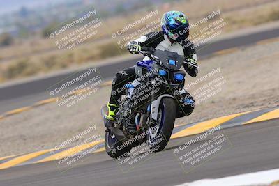 media/Sep-10-2022-SoCal Trackdays (Sat) [[a5bf35bb4a]]/Turn 11 (11am)/